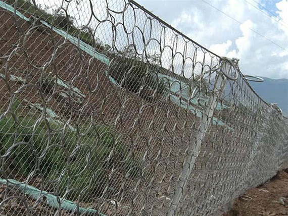 邊坡防護(hù)網(wǎng)與生態(tài)環(huán)境和諧共生，綠色防護(hù)理念深入人心